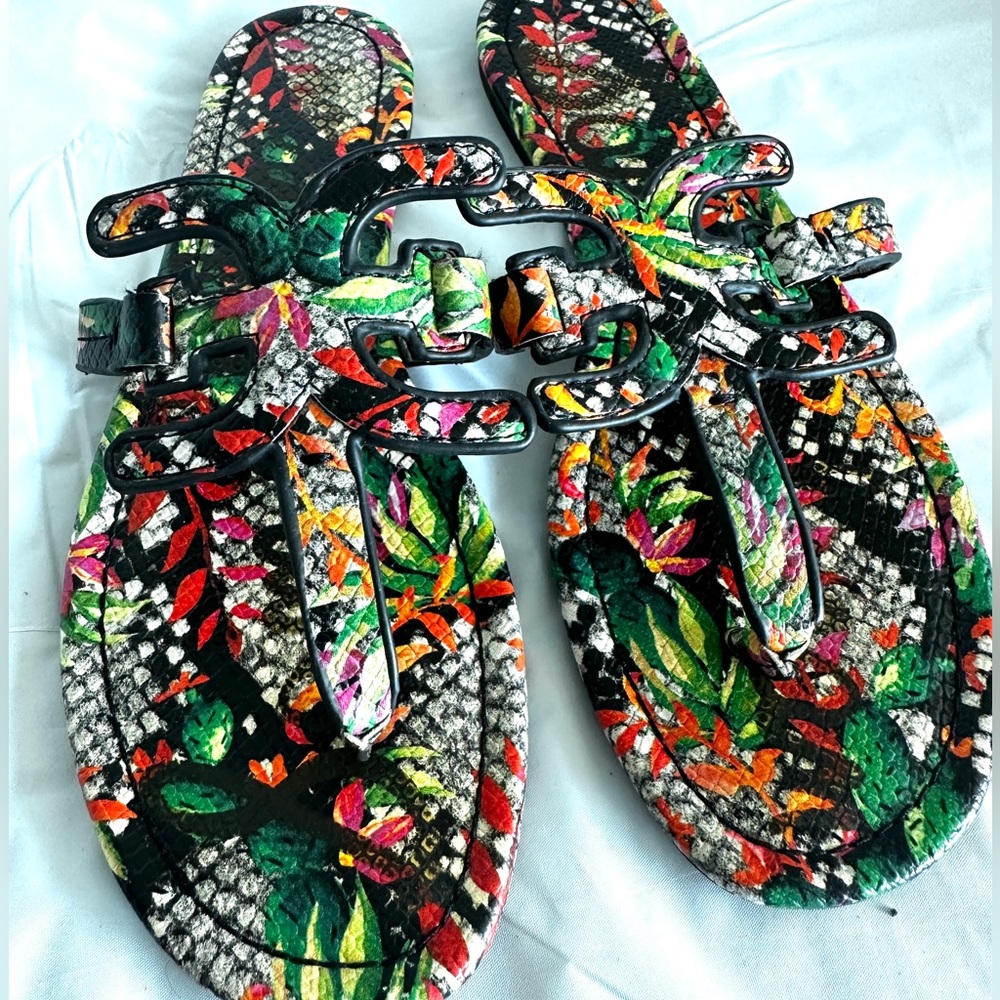 Sam Edelman Carter Multi-Color Flat Sandals